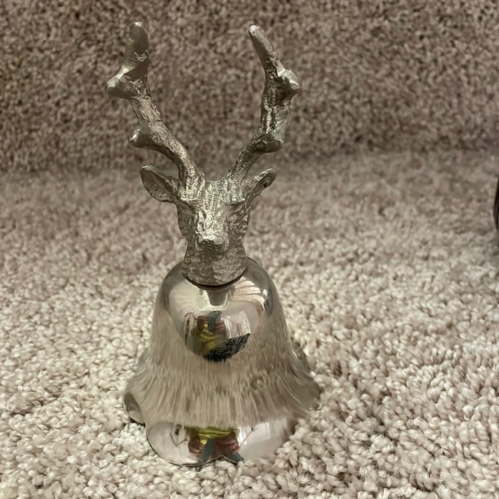 Deer silver colored bell